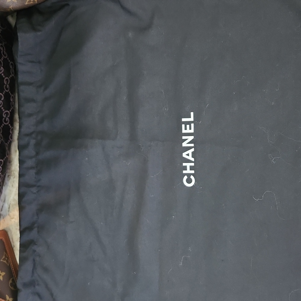 Black dust bag